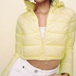 Zara Women's Yellow Cropped Puffer Jacket